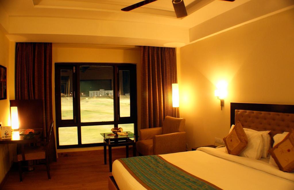 Cambay Resort Jaipur Rom bilde